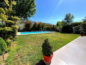 Casa en Venta en Cercana a Jumbo Chamisero