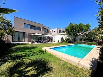 Casa en Venta en Cercana a Jumbo Chamisero