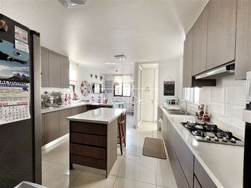 Casa en Venta en Cercana a Jumbo Chamisero