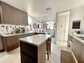 Casa en Venta en Cercana a Jumbo Chamisero