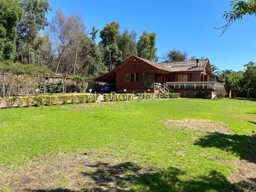 Casa en Venta en Lomas de Puangue | Casa en Parcela en Venta (3D3B) | Alas Propiedades