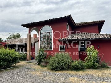 Casa en Venta en Amplia Casa de 333 m2 en Terreno de 5.400 m2