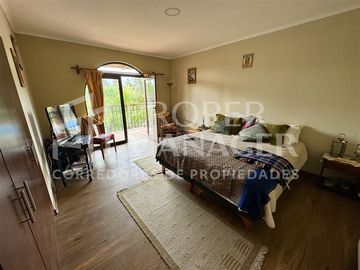 Casa en Venta en Amplia Casa de 333 m2 en Terreno de 5.400 m2