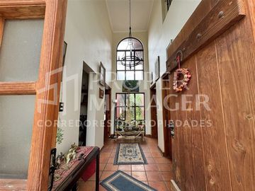 Casa en Venta en Amplia Casa de 333 m2 en Terreno de 5.400 m2