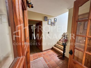 Casa en Venta en Amplia Casa de 333 m2 en Terreno de 5.400 m2