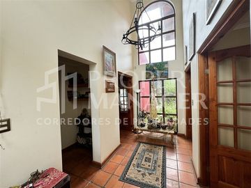 Casa en Venta en Amplia Casa de 333 m2 en Terreno de 5.400 m2
