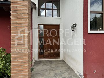 Local Comercial en Venta en Amplia Casa de 333 m2 en Terreno de 5.400 m2
