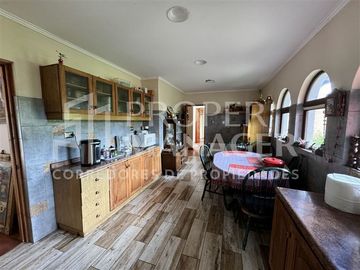 Local Comercial en Venta en Amplia Casa de 333 m2 en Terreno de 5.400 m2