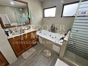 Local Comercial en Venta en Amplia Casa de 333 m2 en Terreno de 5.400 m2