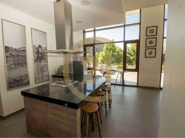Hermoso departamento Vitacura, Vista despejada