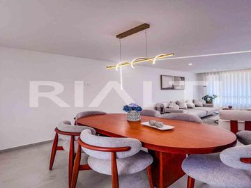Casa de 4 dormitorios en venta tumbaco