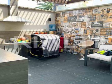 Casa moderna en venta Tumbaco sector Hilacril