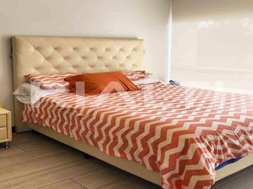 Casa moderna en venta Tumbaco sector Hilacril