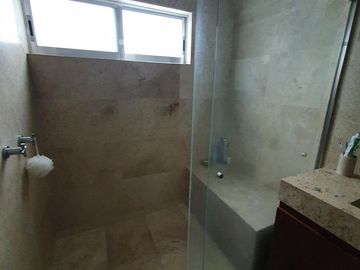 Vendo Casa en Centro Sur, Claustros de las Misiones, Roof Garden, 3 Niveles