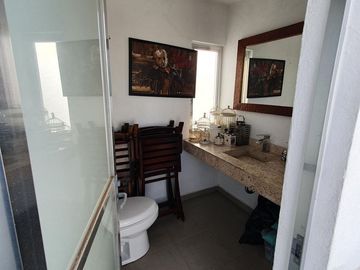 Vendo Casa en Centro Sur, Claustros de las Misiones, Roof Garden, 3 Niveles