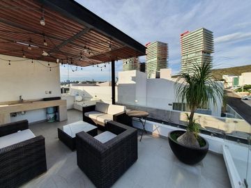 Vendo Casa en Centro Sur, Claustros de las Misiones, Roof Garden, 3 Niveles