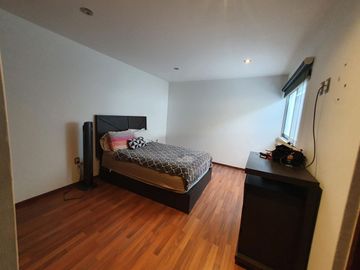 Vendo Casa en Centro Sur, Claustros de las Misiones, Roof Garden, 3 Niveles
