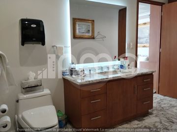 Oficina en venta en Bosques de las Lomas