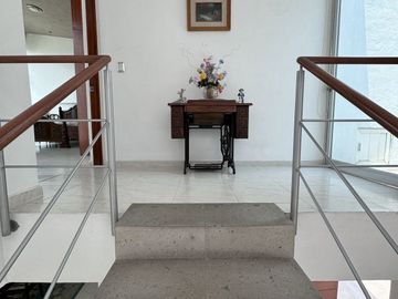 Milenio III Casa en venta con vista panorámica y gran jardín SUPER PRECIO!!