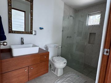 Milenio III Casa en venta con vista panorámica y gran jardín SUPER PRECIO!!