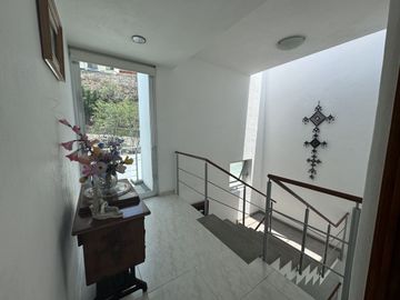 Milenio III Casa en venta con vista panorámica y gran jardín SUPER PRECIO!!