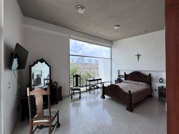 Milenio III Casa en venta con vista panorámica y gran jardín SUPER PRECIO!!