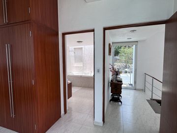 Milenio III Casa en venta con vista panorámica y gran jardín SUPER PRECIO!!