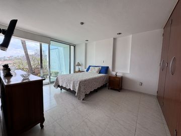 Milenio III Casa en venta con vista panorámica y gran jardín SUPER PRECIO!!