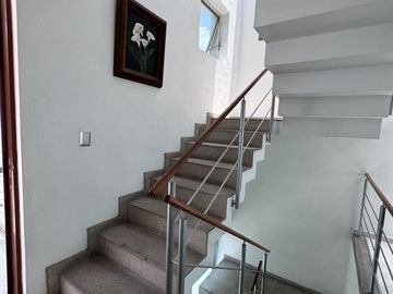 Milenio III Casa en venta con vista panorámica y gran jardín SUPER PRECIO!!