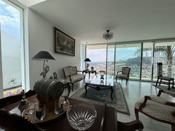 Milenio III Casa en venta con vista panorámica y gran jardín SUPER PRECIO!!