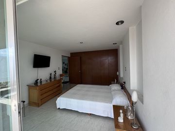 Milenio III Casa en venta con vista panorámica y gran jardín SUPER PRECIO!!