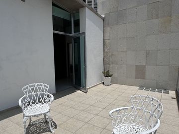 Milenio III Casa en venta con vista panorámica y gran jardín SUPER PRECIO!!