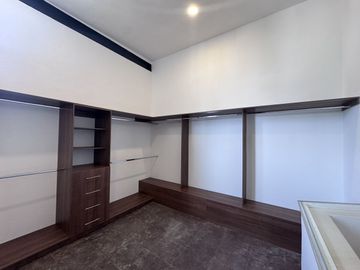 Preciosa casa en venta en Los Cipreses Corregidora