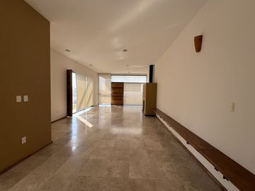 Preciosa casa en venta en Los Cipreses Corregidora