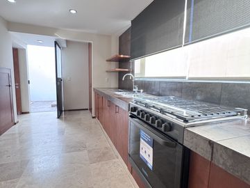 Preciosa casa en venta en Los Cipreses Corregidora