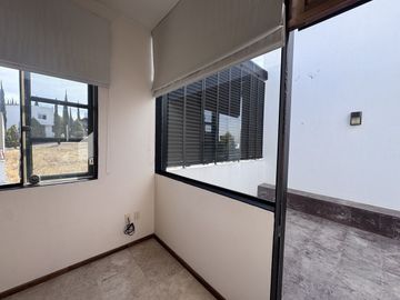 Preciosa casa en venta en Los Cipreses Corregidora