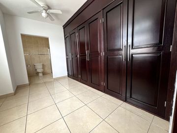 Casa en venta y renta en Las Quintas