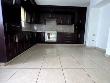 Casa en venta y renta en Las Quintas