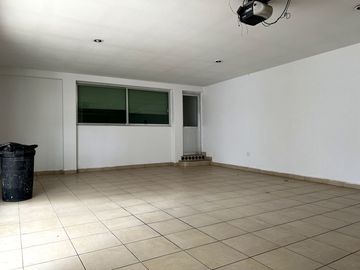 Casa en venta y renta en Las Quintas