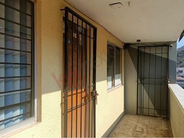 Local Comercial en 2do Nivel en Plaza Las Maria Luisas, Av. Revolución.