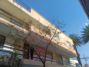 Local Comercial en 2do Nivel en Plaza Las Maria Luisas, Av. Revolución.