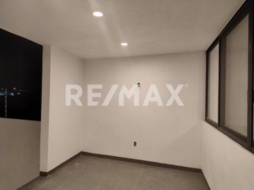 Casa de 3 pisos de 400m2 de construcción en Venta, casa NUEVA de 4 habitaciones con baños completos y salón de juegos Valle Juriquilla - (3)