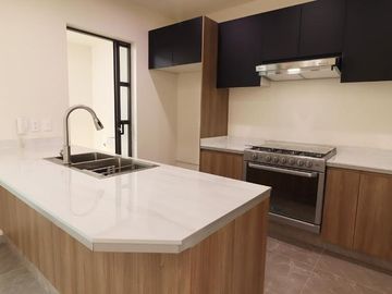 CASA NUEVA EN VENTA EN MORELIA, CAÑADAS DEL BOSQUE