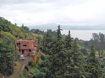 CASA EN VENTA, ZONA TZINTZUNTZAN