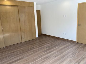 Casa en renta - LOMAS 4° SECCION, San Luis Potosí