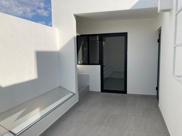 Casa en renta - LOMAS 4° SECCION, San Luis Potosí