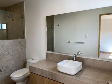 Casa en renta - LOMAS 4° SECCION, San Luis Potosí