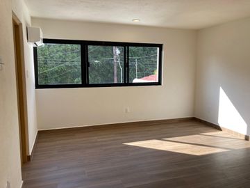 Casa en renta - LOMAS 4° SECCION, San Luis Potosí