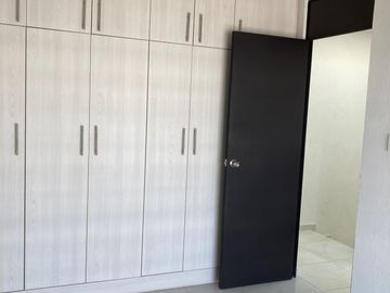 Casa en renta - RESIDENCIAL LOS LAGOS, San Luis Potosí
