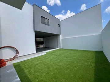 Casa en Venta Altares Residencial Santiago Nuevo Leon